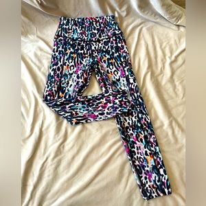 Flexure women’s leggings leopard rainbow colorful